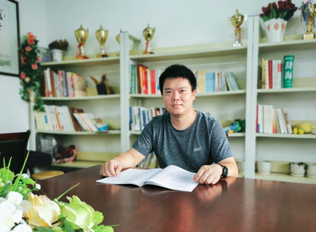 <b>尤灵敏[2022年校优秀辅导员]</b>