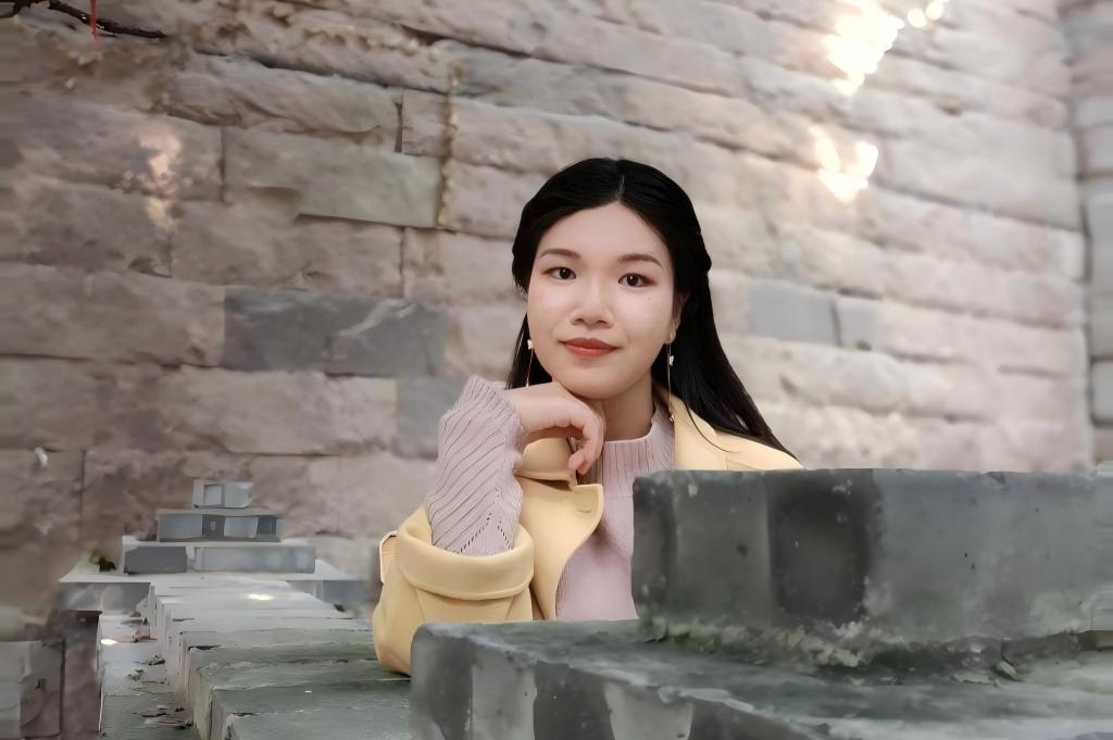 <b>李之韵【2022-2023学年“十佳学习标兵”】</b>